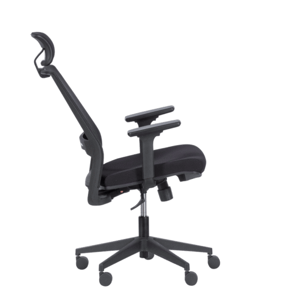 Президентски офис стол Carmen 7566 - черен