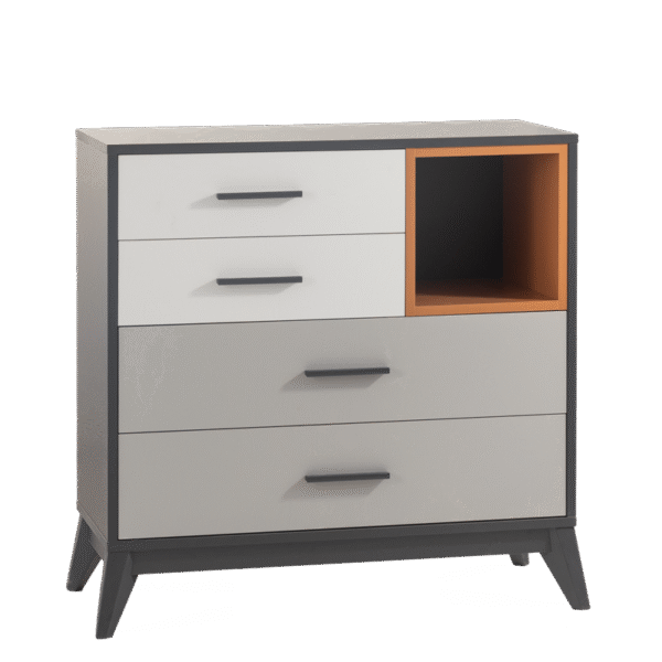 Скрина  е част от колекция BREDA, която включва скрин, гардероб, пейка, етажерка, килим, лампи и други аксесоари. Така лесно и бързо може да обзаведете детската стая без компромис за качеството или естетиката .