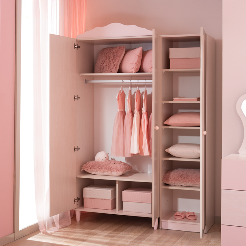 trikrilen-detski-garderob-pollina (4) Трикрилен детски гардероб от серията POLLINA